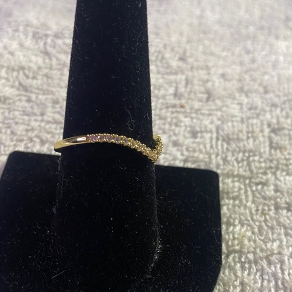 Gold Tone Chevron Ring Size 9 - Picture 3 of 7